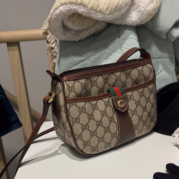 Authentic Gucci Beige and Brown Crossbody Bag with dust bag - Picture 17 of 17